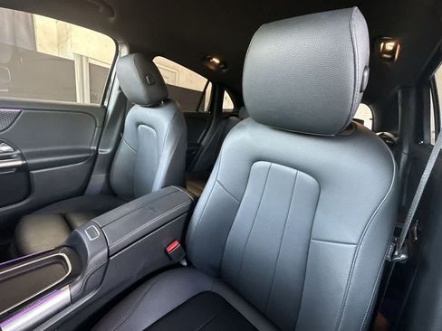 Used 2025 Mercedes-Benz GLA 250 4MATIC image 14
