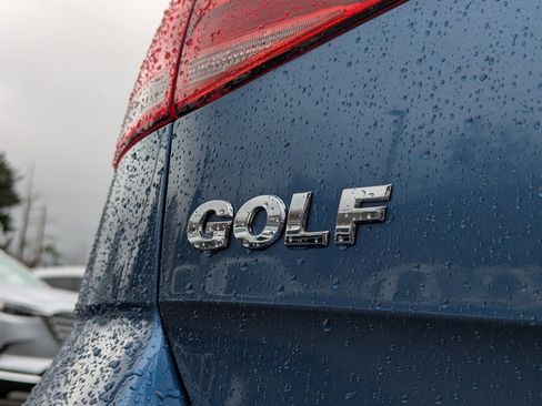 Used 2019 Volkswagen Golf S image 27