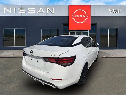 Used 2023 Nissan Sentra SV FWD image 4