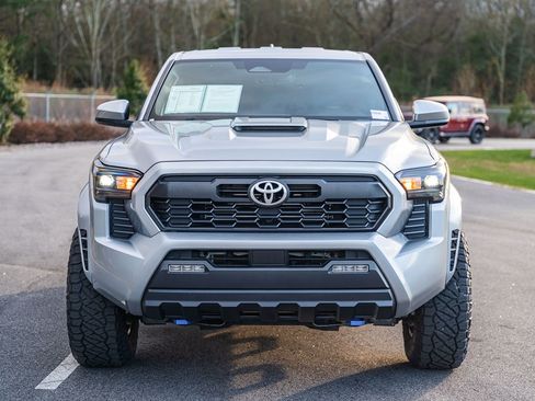 Used 2024 Toyota Tacoma TRD Sport image 3