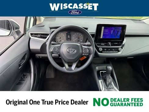 Used 2024 Toyota Corolla LE image 7