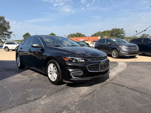 Used 2016 Chevrolet Malibu LT FWD image 9