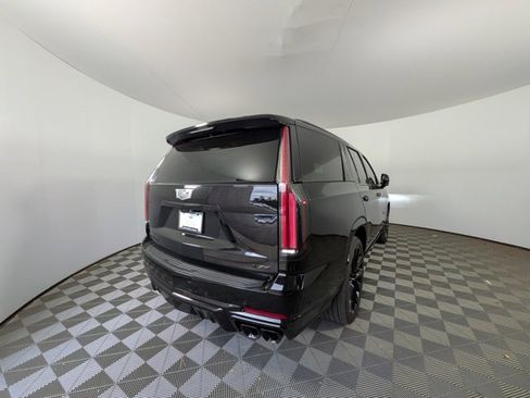 Certified 2025 Cadillac Escalade V w/ LPO, ONYX Package image 3