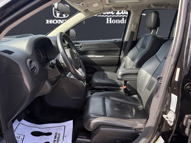 Used 2017 Jeep Compass High Altitude AWD/4WD image 11