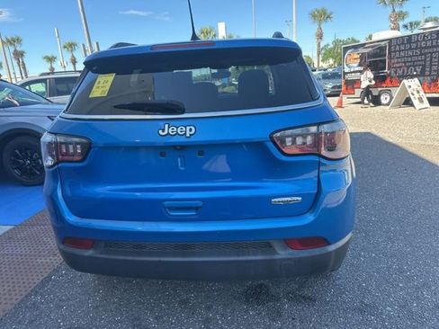 Used 2019 Jeep Compass Latitude image 28