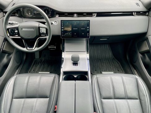 Certified 2025 Land Rover Range Rover Evoque Dynamic SE AWD/4WD image 16
