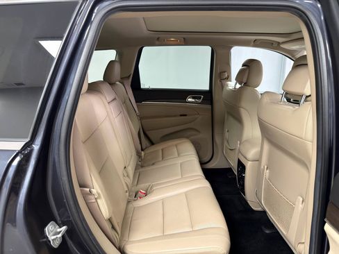 Used 2014 Jeep Grand Cherokee Limited w/ Luxury Group II AWD/4WD image 29