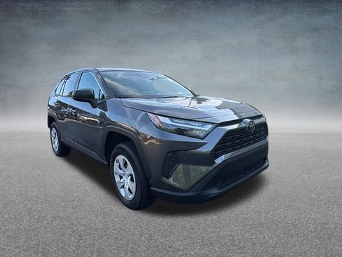 Used 2024 Toyota RAV4 LE AWD/4WD image 2