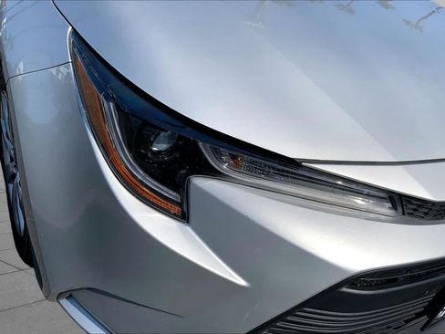 Certified 2025 Toyota Corolla LE FWD image 27