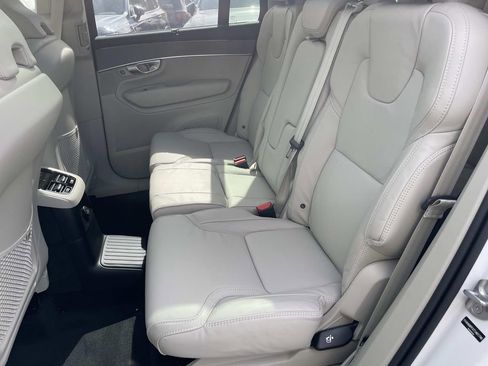 New 2026 Volvo XC90 T8 Ultra w/ Protection Package Premier image 18
