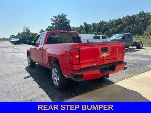 Used 2019 Chevrolet Silverado 1500 Custom w/ Custom Convenience Package AWD/4WD image 5