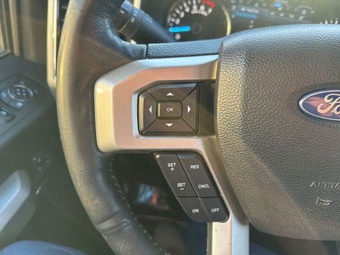 Used 2020 Ford F150 Lariat image 12