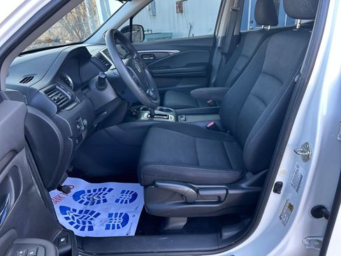 Used 2019 Honda Ridgeline Sport image 14