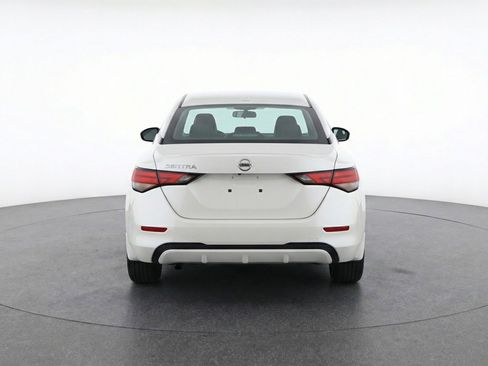 Used 2025 Nissan Sentra S image 7