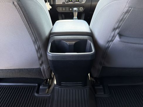 Used 2019 Toyota Tacoma SR5 image 32