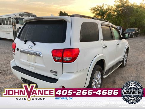 Used 2016 Toyota Sequoia Platinum image 8