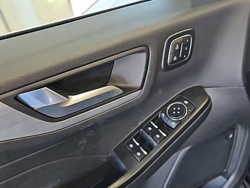 Used 2025 Ford Escape Platinum AWD/4WD image 27