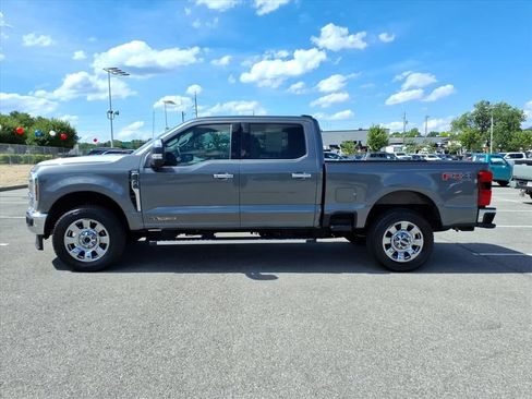 Used 2025 Ford F350 Lariat w/ Chrome Package AWD/4WD image 8