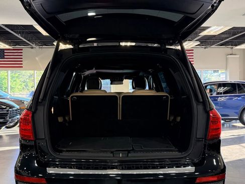 Used 2013 Mercedes-Benz GL 550 4MATIC w/ On/Off-Road Pkg image 27