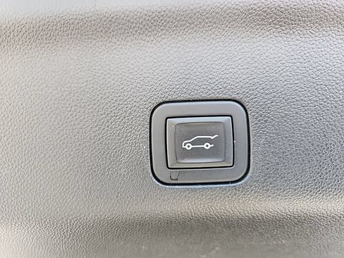Certified 2024 Chevrolet Tahoe High Country w/ Premium Package AWD/4WD image 52