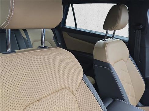 Used 2024 Volkswagen Atlas Cross Sport SE w/ Panoramic Sunroof Package image 21