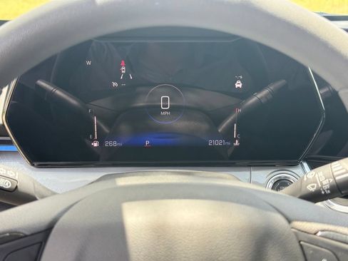 Used 2026 Chevrolet Trax LT FWD image 15