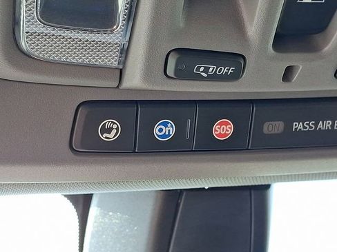 Used 2022 Chevrolet Silverado 1500 LT Trail Boss w/ LT Trail Boss Premium Package image 26