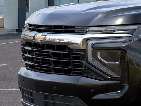 New 2026 Chevrolet Suburban LS image 13