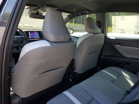New 2026 Toyota Camry SE FWD image 10