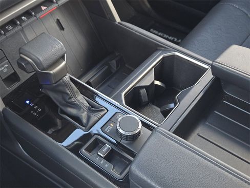 Used 2024 Toyota Tundra Limited image 22