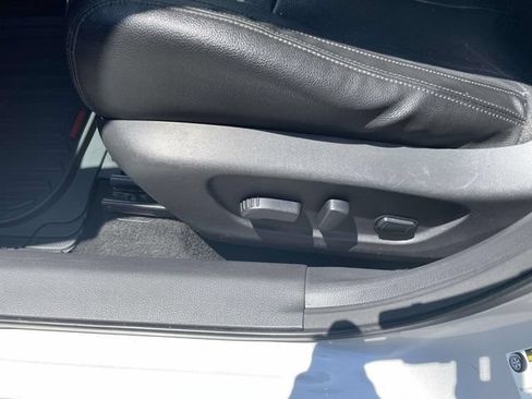Used 2019 Nissan Rogue SL FWD image 4