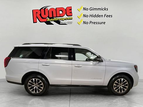 Used 2025 Ford Expedition Platinum AWD/4WD image 7
