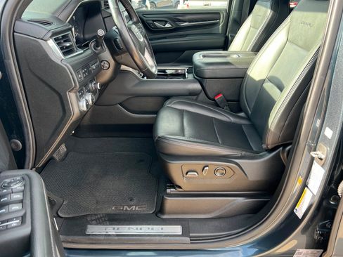 Used 2021 GMC Yukon XL Denali image 18