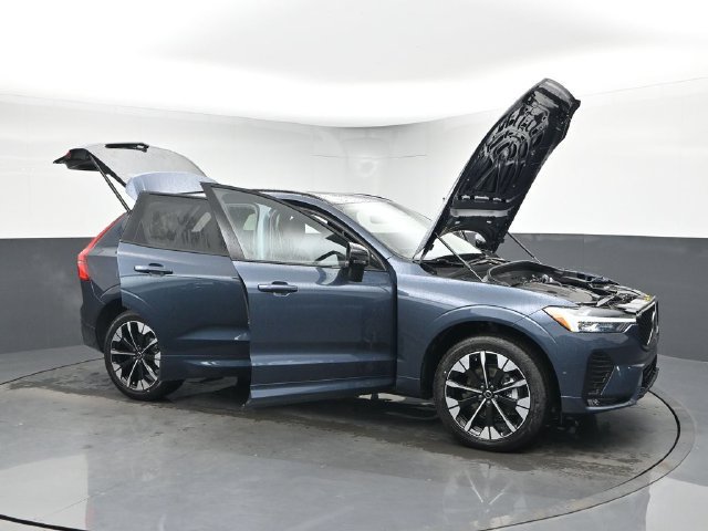 New 2027 Volvo XC60 B5 Plus AWD/4WD image 53