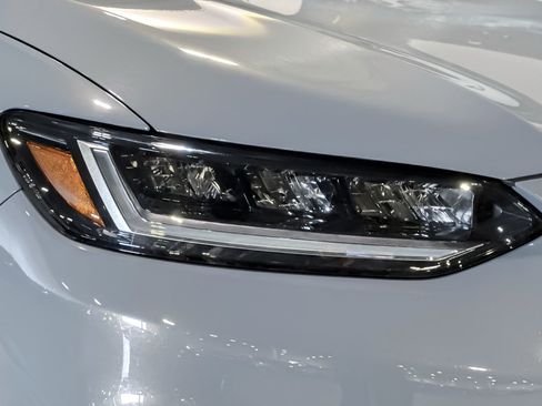 Used 2025 Honda HR-V Sport image 10