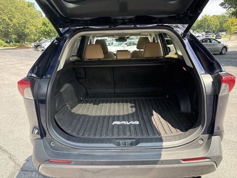 Used 2021 Toyota RAV4 Limited image 12