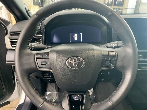 Used 2025 Toyota Camry XSE image 14