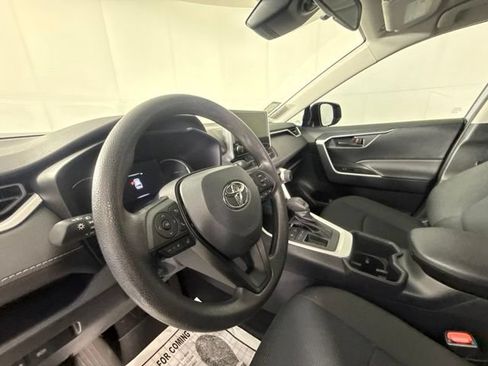 Used 2025 Toyota RAV4 LE FWD image 13