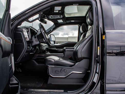 Used 2024 Ford F350 Platinum image 4