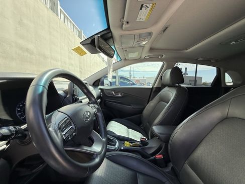 Used 2021 Hyundai Kona Limited image 5