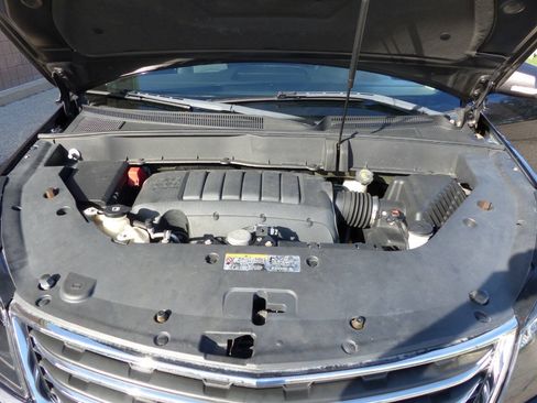 Used 2016 Chevrolet Traverse LT FWD image 16