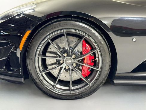 Used 2018 Ferrari 812 Superfast image 36