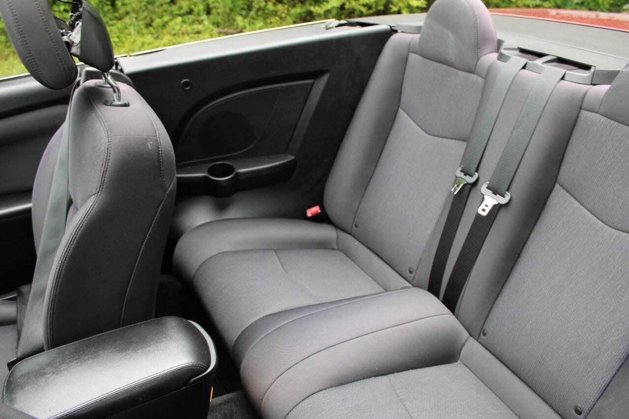 Used 2013 Chrysler 200 Touring FWD image 24