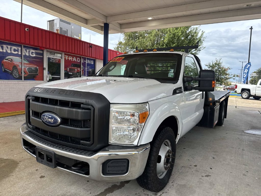 Used 2016 Ford F350 XL w/ Power Equipment Group RWD image 3