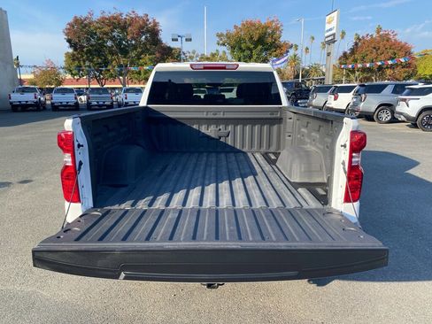 Used 2025 Chevrolet Silverado 1500 LT image 35