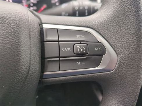 Used 2022 Jeep Compass Sport image 23