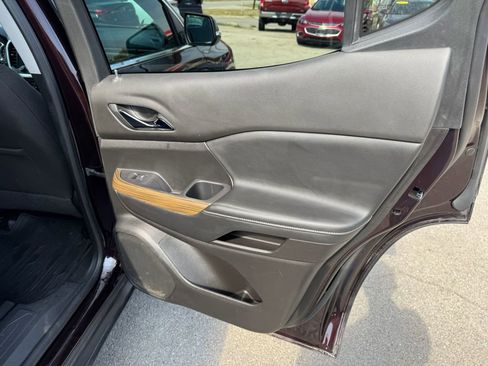 Used 2020 GMC Acadia SLE w/ Driver Convenience Package image 23