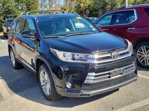 Used 2019 Toyota Highlander Limited Platinum image 1
