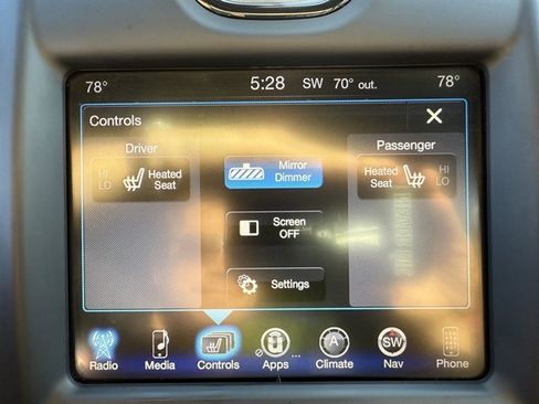 Used 2016 Chrysler 300 S image 29