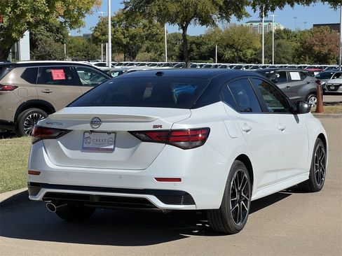New 2025 Nissan Sentra SR image 4